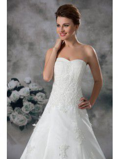 Net Sweetheart Sweep Train A-line Embroidered Wedding Dress