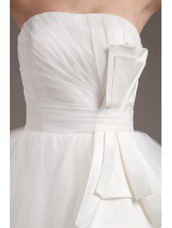 Tulle Strapless Knee-Length Ball Gown Wedding Dress with Ruffle