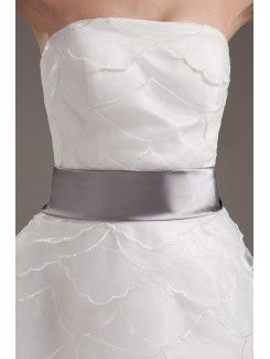 Tulle Strapless Short A-line Wedding Dress with Sash and Ruffle