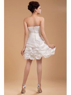 Taffeta Sweetheart Knee-Length A-line Wedding Dress with Ruffle