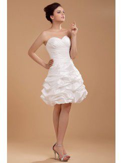 Taffeta Sweetheart Knee-Length A-line Wedding Dress with Ruffle