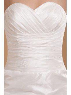 Taffeta Sweetheart Knee-Length A-line Wedding Dress with Ruffle