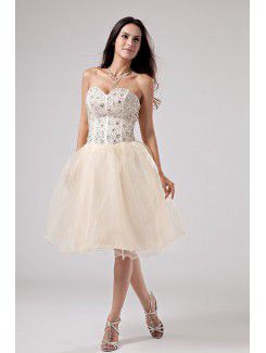 Tulle Sweetheart Knee-Length Ball Gown Wedding Dress with Sequins