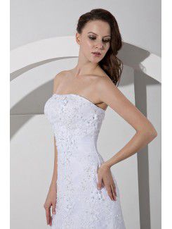 Lace Strapless Short Sheath Wedding Dress with Embroidered