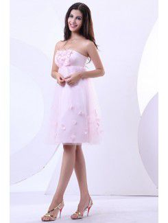 Tulle and Satin Strapless Knee-length Sheath Wedding Dress with Applique