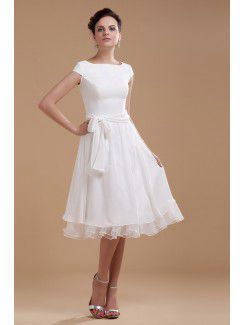 Chiffon bateau knelang a-linje brudekjole med sash og ruffle