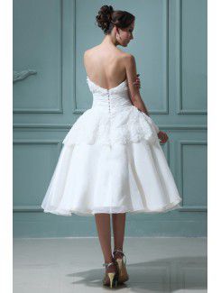 Organza Sweetheart Knee-length Ball Gown Wedding Dress