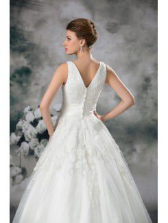 Net V-Neck Chapel Train A-line Embroidered Wedding Dress