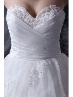 Organza Sweetheart Sweep Train Ball Gown Wedding Dress with Embroidered