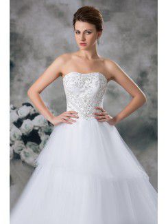 Net Scoop Sweep Train A-line Embroidered Wedding Dress