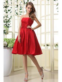 Taffeta Strapless Knee-Length A-line Bridesmaid Dress with Ruffle