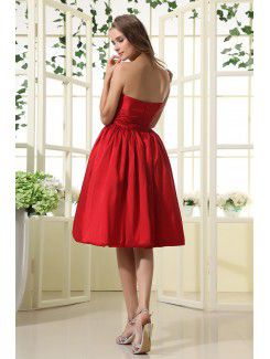 Taffeta Strapless Knee-Length A-line Bridesmaid Dress with Ruffle