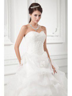 Organza Sweetheart A-line Sweep Train Embroidered Wedding Dress