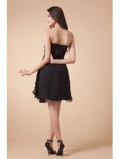 Tulle Sweetheart Short A-line Bridesmaid Dress with Rhinestones