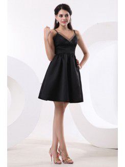 Satin und organza v-ausschnitt kurze a-line brautjungfer kleid mit falten