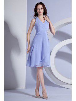 Chiffon Halter Knee-Length Sheath Bridesmaid Dress with Ruffles