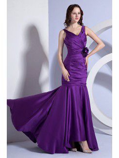 Taffeta V-Neckline Sweep Train Sheath Bridesmaid Dress with Hand-made Flower