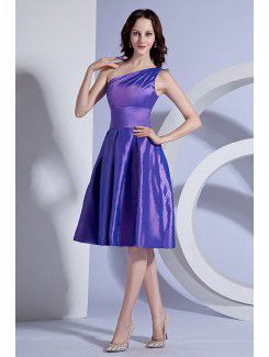 Taffeta One-Shoulder Knee-Length A-line Bridesmaid Dress with Ruffle