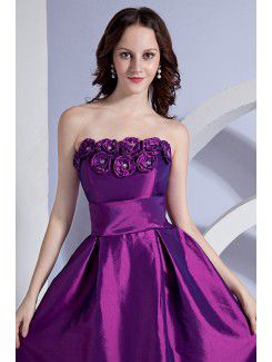 Taffeta Strapless Knee-length A-line Bridesmaid Dress