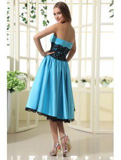 Taffeta and Lace Strapless Knee-Length A-line Bridesmaid Dress with Ruffle