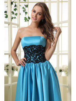 Taffeta and Lace Strapless Knee-Length A-line Bridesmaid Dress with Ruffle