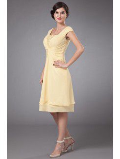 Chiffon Square Mini Column Mother Of The Bride Dress with Ruffle and Cap-Sleeves