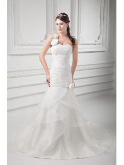 Organza One-Shoulder A-line Sweep Train Hand-made Flowers Wedding Dress