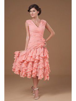 Tulle V-Neckline Knee-length Sheath Mother Of The Bride Dress with Ruffle