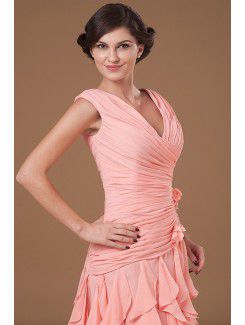 Tulle V-Neckline Knee-length Sheath Mother Of The Bride Dress with Ruffle