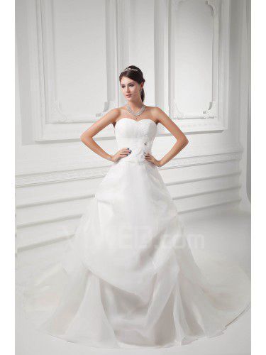 Organza Sweetheart A-line Sweep Train Wedding Dress