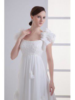 Chiffon Scoop A-line Sweep Train Hand-made Flowers Wedding Dress