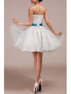 Tulle Strapless Short Ball Gown Wedding Dress with Handmade Flowers