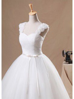 Organza Straps Floor Length Ball Gown Wedding Dress with Handmade Flowers