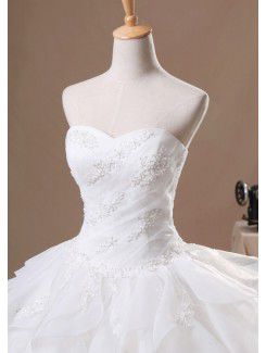 Organza Sweetheart Floor Length Ball Gown Wedding Dress with Pearls