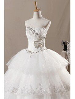 Net Strapless Floor Length Ball Gown Wedding Dress with Handmade Flowers