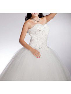 Net Sweetheart Floor Length Ball Gown Wedding Dress with Beading