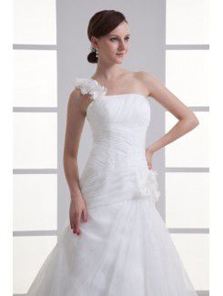 Organza Sweetheart A-line Sweep Train Hamd-made Flower Wedding Dress