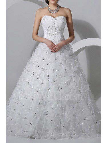 Tulle Sweetheart Chapel Train Ball Gown Wedding Dress with Crystal