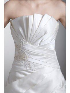 Satin Scallop Sweep Train A-line Embroidered Wedding Dress