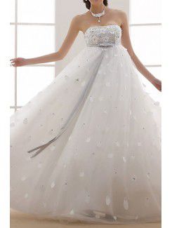 Organza Strapless Floor Length Ball Gown Wedding Dress with Handmade Flowers