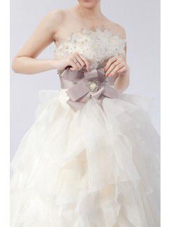 Organza Strapless Sweep Train Ball Gown Wedding Dress with Handmade Flowers