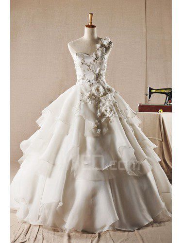 Organza en skulder gulv lengde ball kjole brudekjole med håndlagde blomster