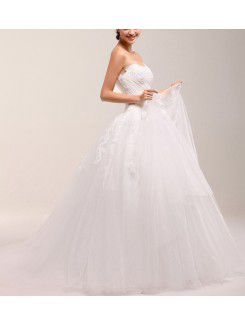 Lace Sweetheart Sweep Train Ball Gown Wedding Dress with Sequins