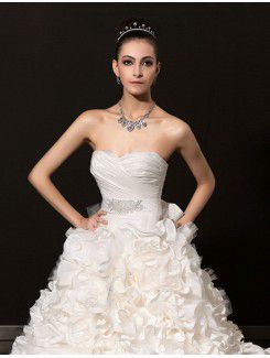 Taffeta Sweetheart Chapel Train Ball Gown Wedding Dress with Crystal