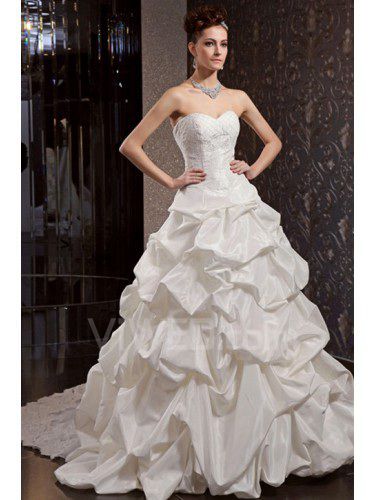 Taffeta Sweetheart Chapel Train Ball Gown Wedding Dress with Beading