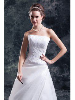 Organza Scoop Sweep Train A-line Embroidered Wedding Dress