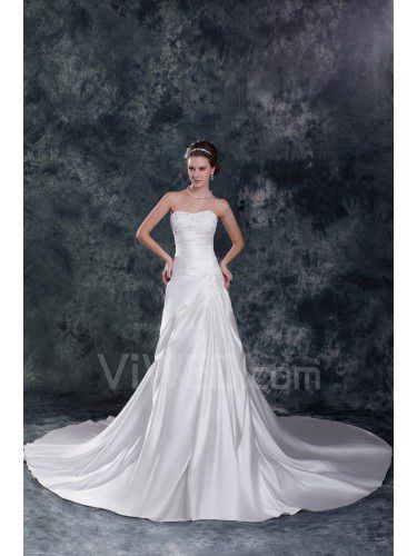 Satin train chapelle a-ligne bretelles robe de mariage brodée