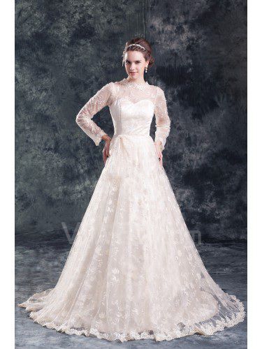 Dentelle bijou train de balayage d'une ligne de trois-quarts robe de mariée manches