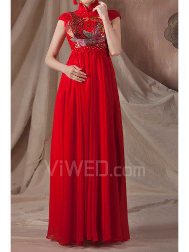 Satin stehkragen bodenlange empire abendkleid mit gesticktem