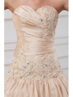 Taffeta Sweetheart Sweep Train A-line Embroidered Wedding Dress